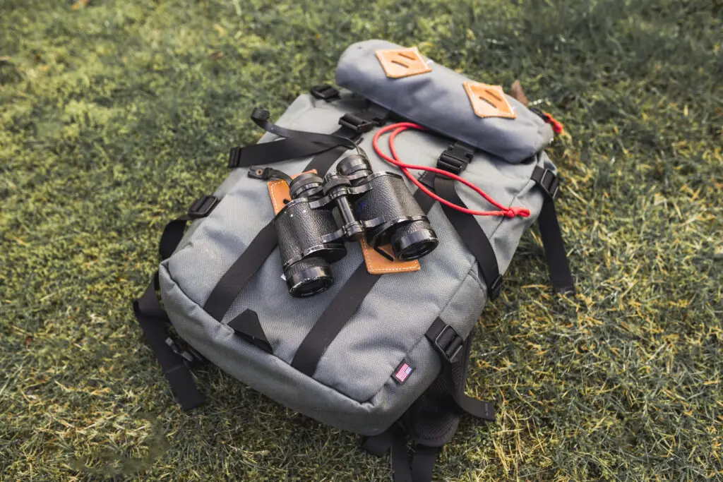 Can you take camera bags into college football games?