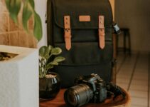 Any recommendations for a stylish, relatively compact (DSLR w/ 1 zoom lens) camera bag?