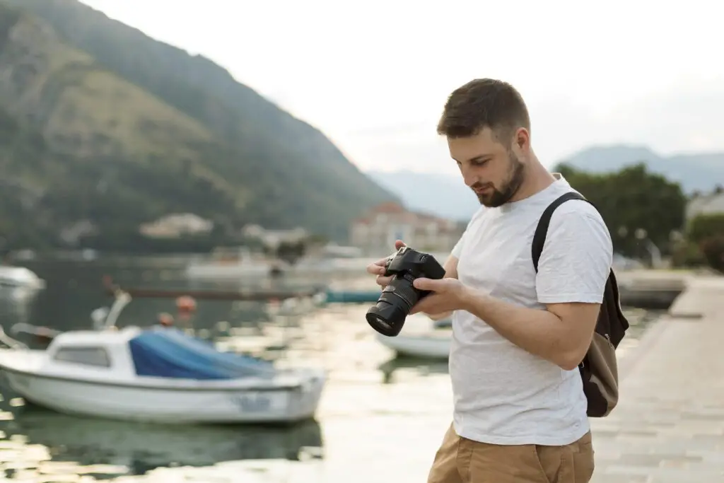 How to use lowepro camera bag?