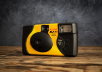 Does disposable cameras travel through airport security?